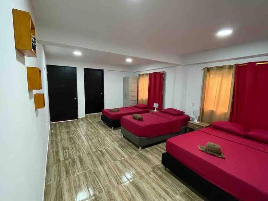 Posada Villa Bryan Rocky Point Екстер'єр фото